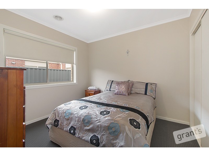 5 Macadamia Street, Pakenham VIC 3810