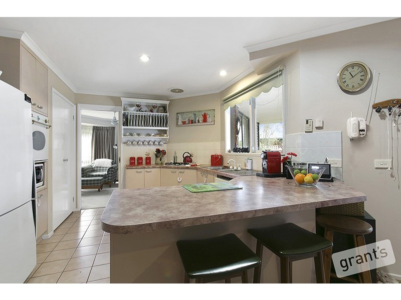 3 Ben Drive, Pakenham VIC 3810