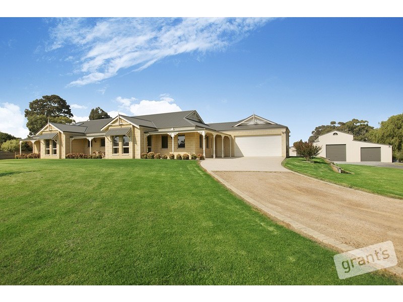 70 Browns Road, Devon Meadows VIC 3977