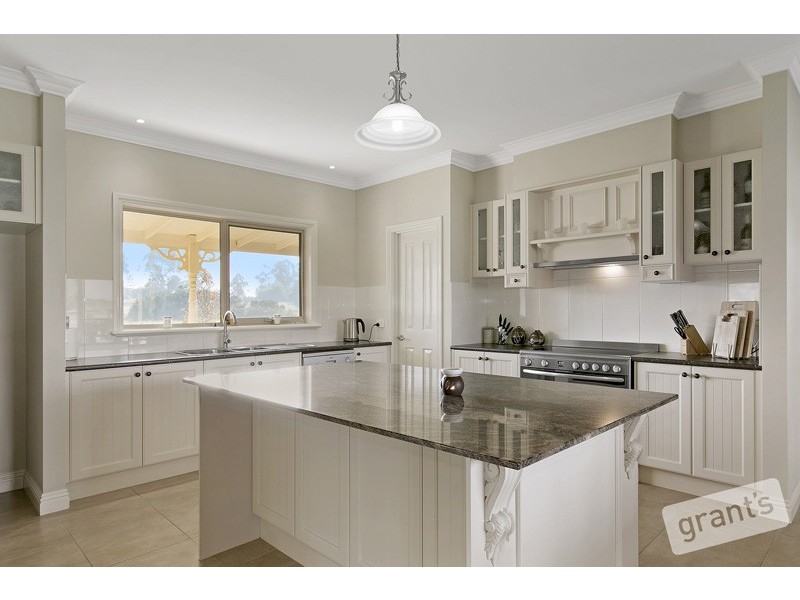 70 Browns Road, Devon Meadows VIC 3977