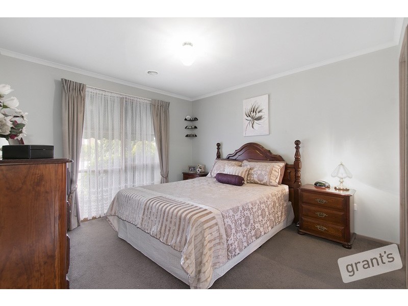 9 Cardamon Drive, Hallam VIC 3803