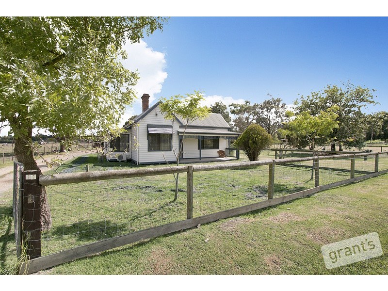 22 Thirteen Mile Road, Garfield VIC 3814