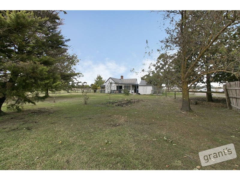 22 Thirteen Mile Road, Garfield VIC 3814