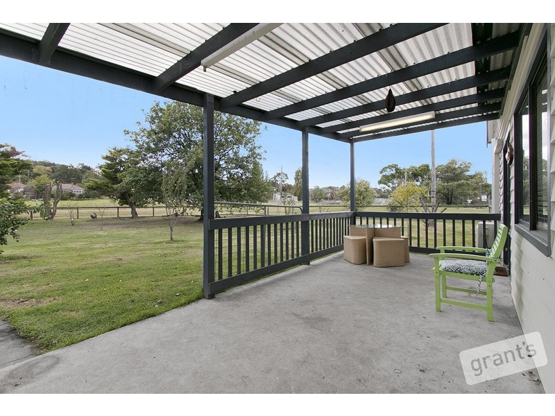 22 Thirteen Mile Road, Garfield VIC 3814