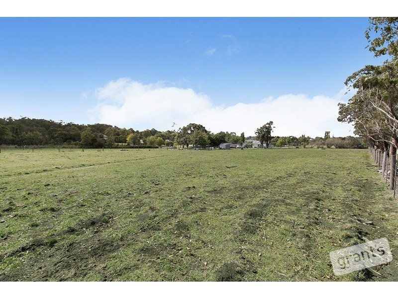 22 Thirteen Mile Road, Garfield VIC 3814