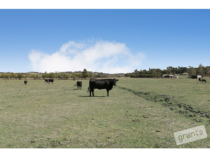 22 Thirteen Mile Road, Garfield VIC 3814