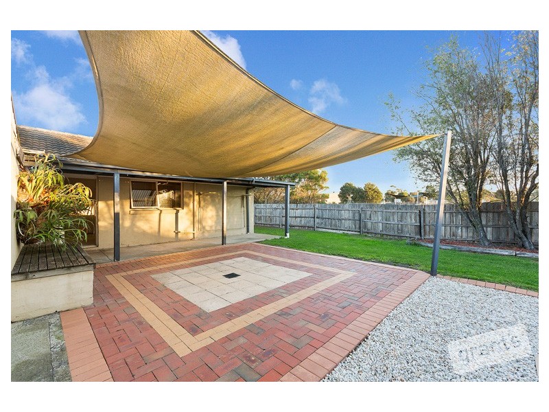 13 Cyprus Place, Pakenham VIC 3810