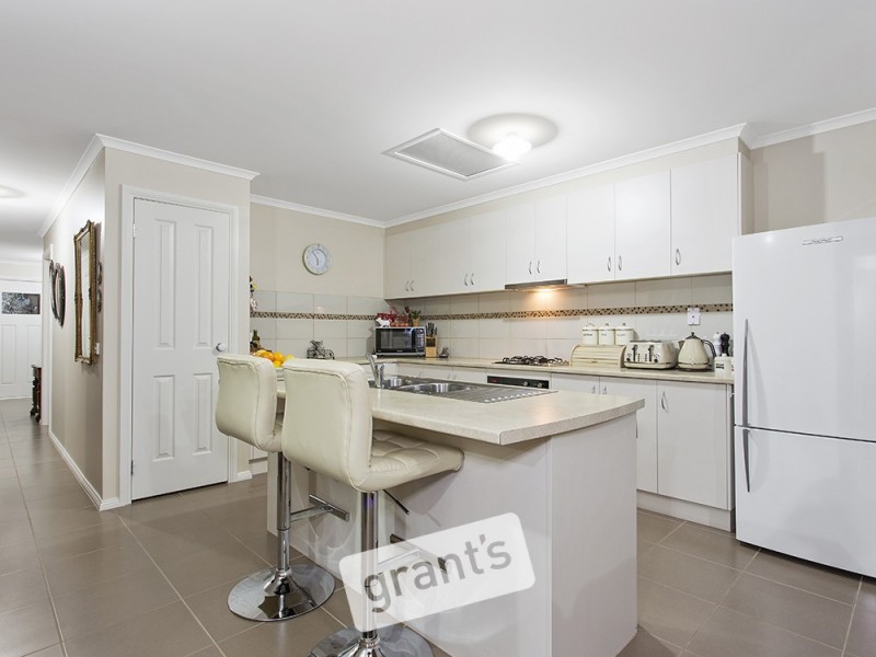 18 Discovery Street, Pakenham VIC 3810