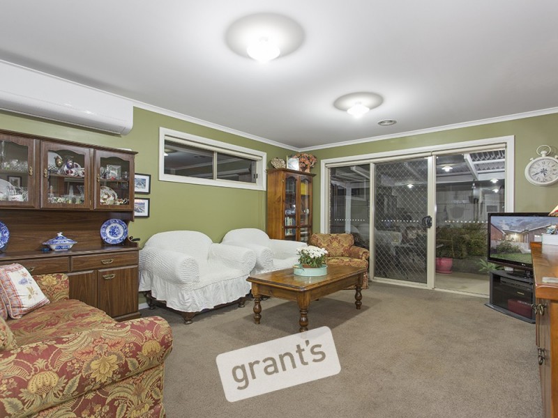 18 Discovery Street, Pakenham VIC 3810