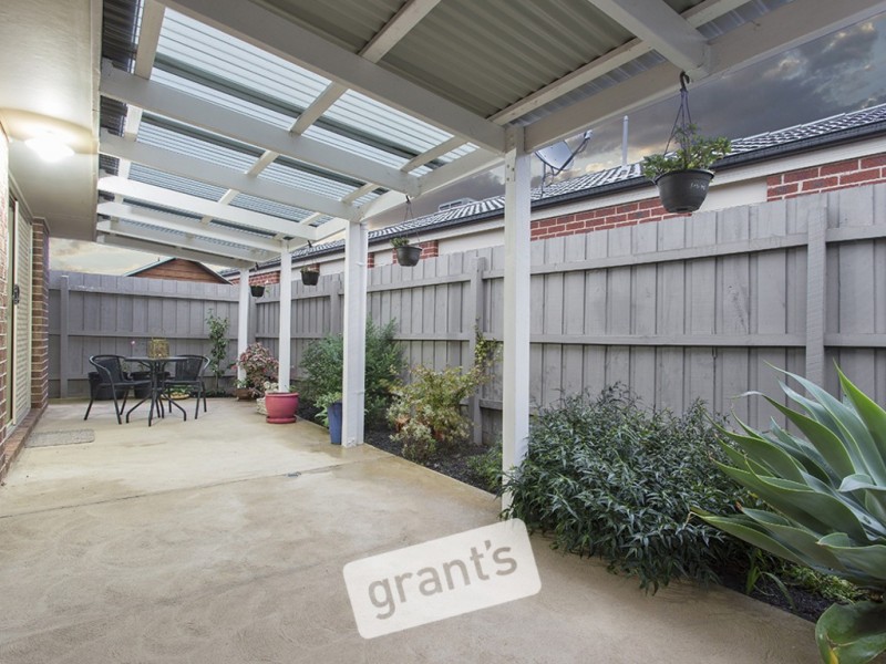 18 Discovery Street, Pakenham VIC 3810