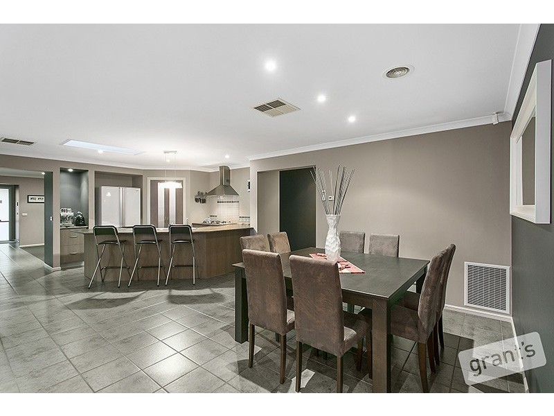 9 Drysdale Street, Pakenham VIC 3810