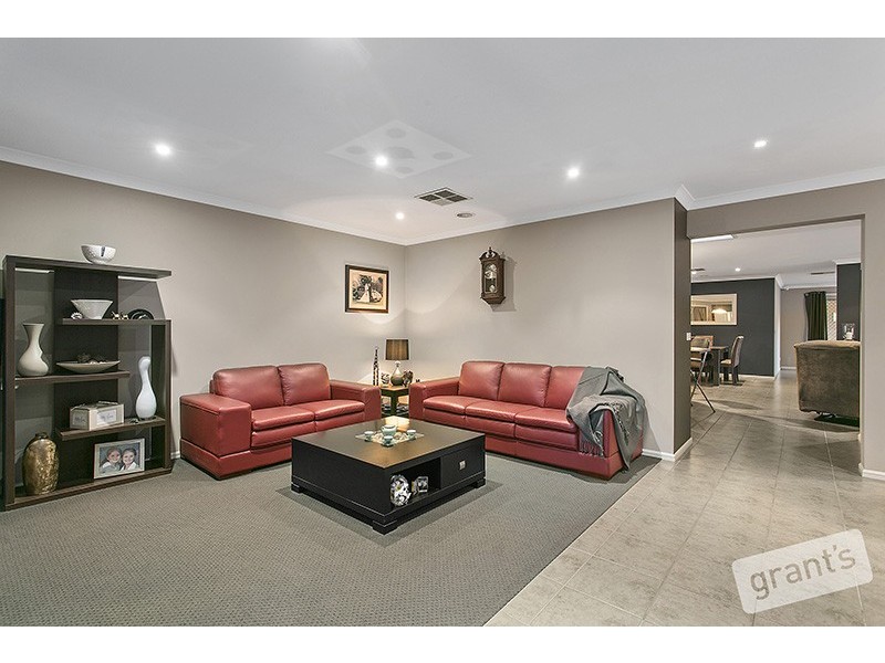 9 Drysdale Street, Pakenham VIC 3810