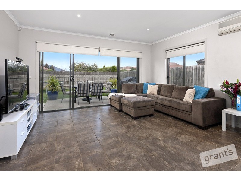 34 Freeman Drive, Pakenham VIC 3810