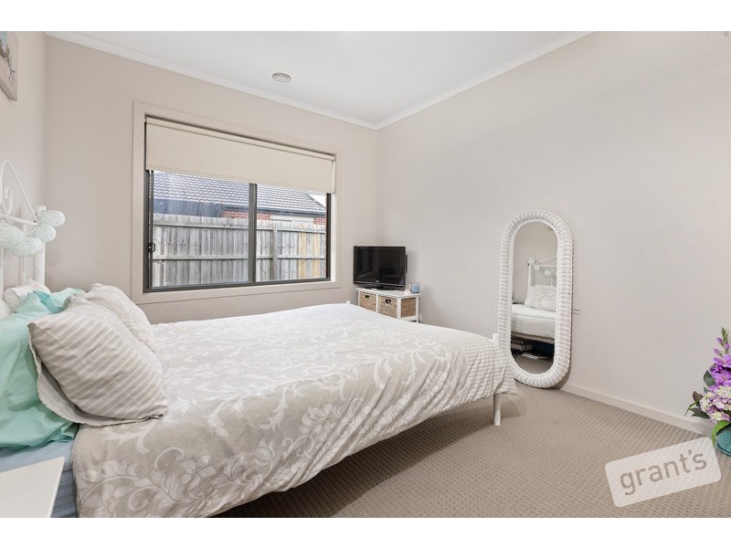 34 Freeman Drive, Pakenham VIC 3810