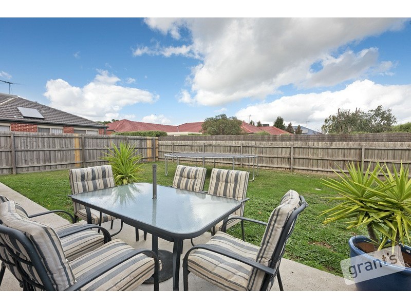 34 Freeman Drive, Pakenham VIC 3810