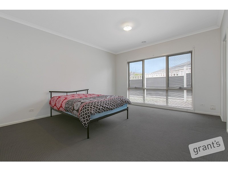 8 Murchison Link, Pakenham VIC 3810