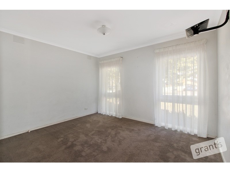 6 Cheviot Avenue, Berwick VIC 3806