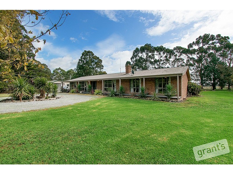1365 Bunyip River Road, Iona VIC 3815