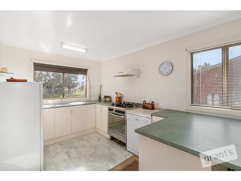 1365 Bunyip River Road, Iona VIC 3815