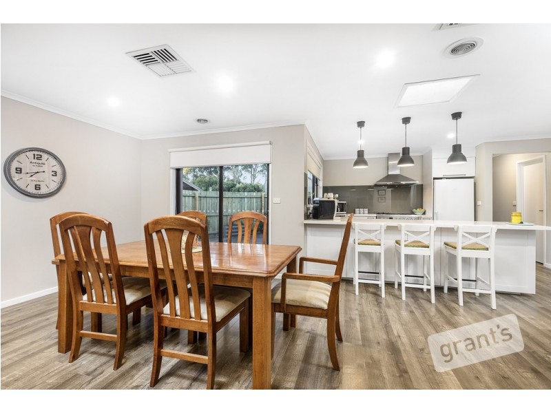 1/67 Cheviot Avenue, Berwick VIC 3806