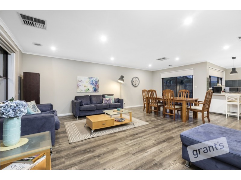 1/67 Cheviot Avenue, Berwick VIC 3806