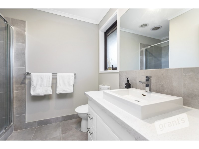 1/67 Cheviot Avenue, Berwick VIC 3806