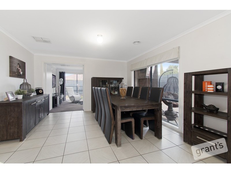 47 Grand Arch Way, Berwick VIC 3806