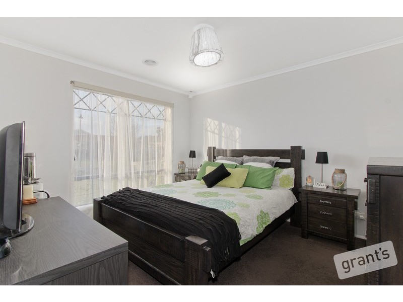 47 Grand Arch Way, Berwick VIC 3806
