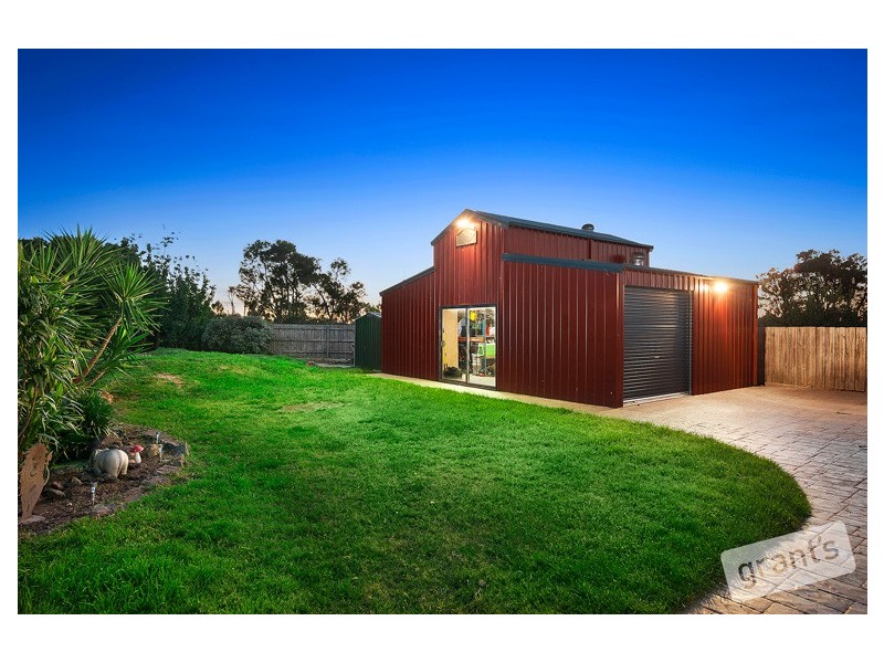 1 Stephanie Close, Ferntree Gully VIC 3156