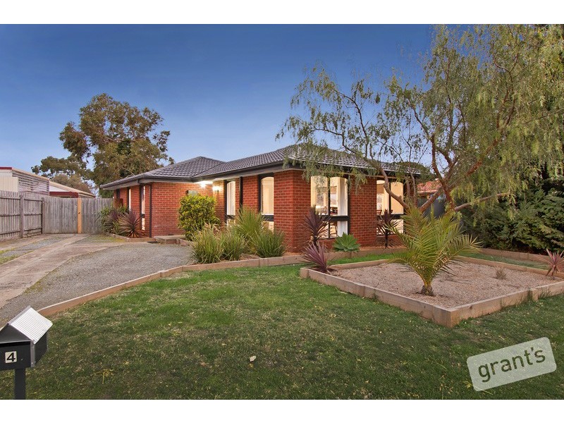 4 Bemersyde Drive, Berwick VIC 3806