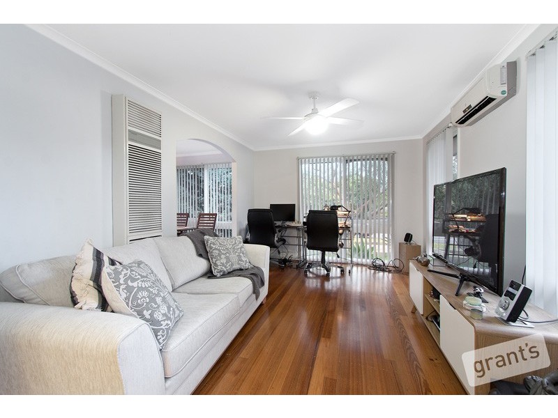 4 Bemersyde Drive, Berwick VIC 3806