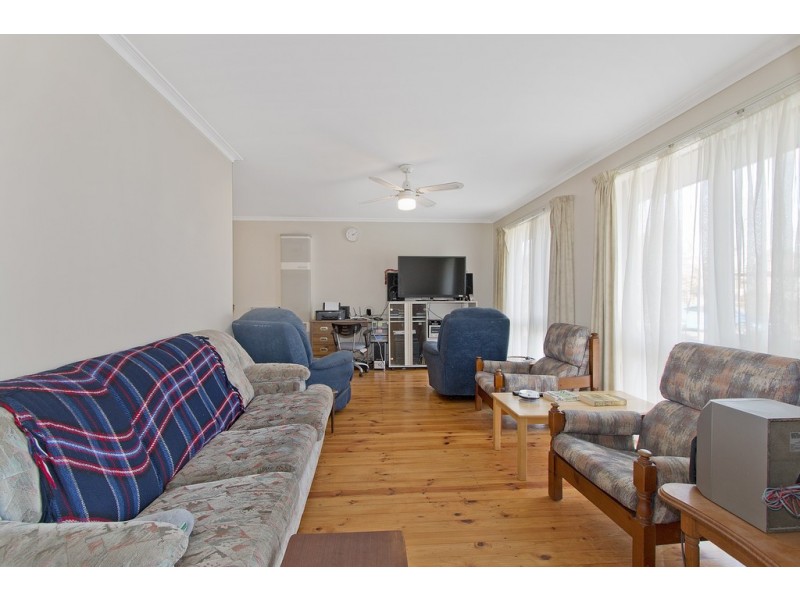 9 Kerrison Drive, Hampton Park VIC 3976