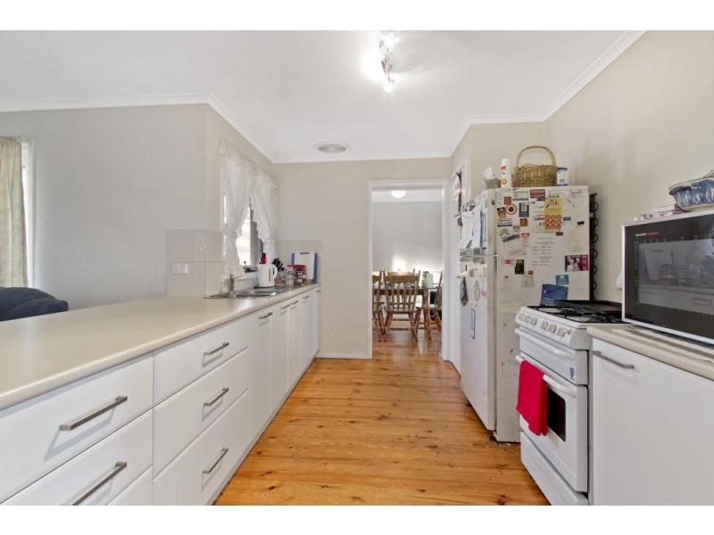 9 Kerrison Drive, Hampton Park VIC 3976