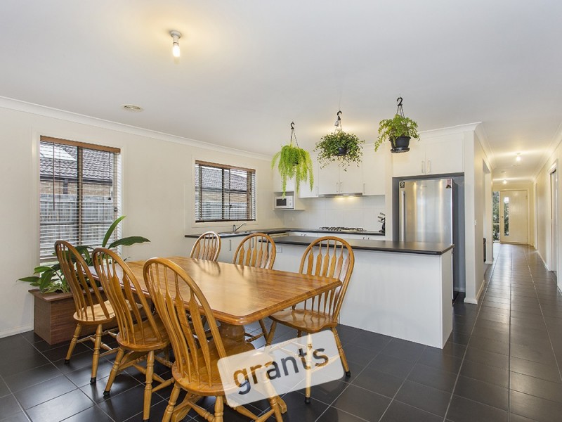 49 Belvedere Drive, Pakenham VIC 3810