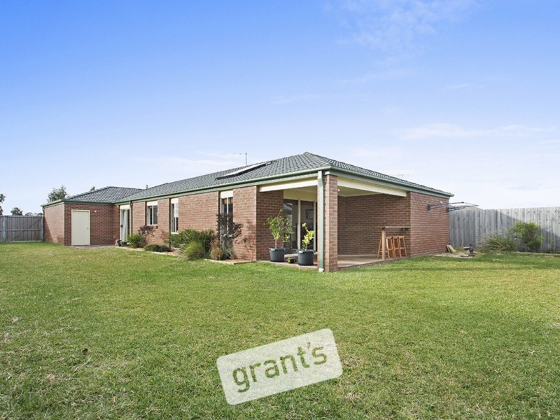 49 Belvedere Drive, Pakenham VIC 3810