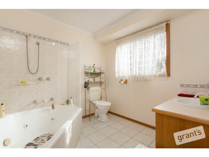 1 Jacobs Court, Pakenham VIC 3810