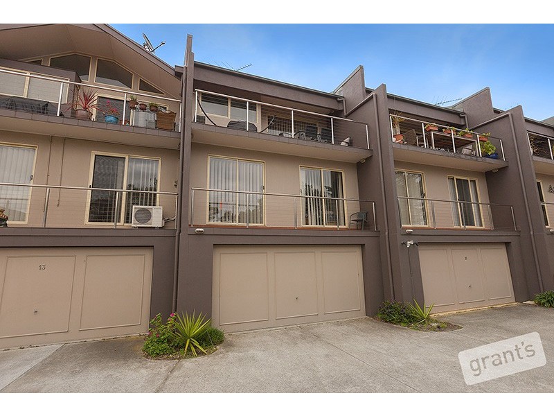 12/1 Nepean Highway, Seaford VIC 3198