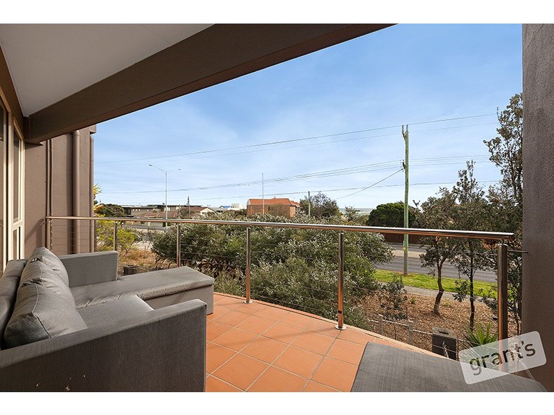 12/1 Nepean Highway, Seaford VIC 3198