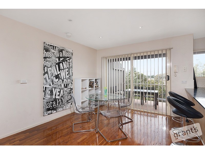 12/1 Nepean Highway, Seaford VIC 3198