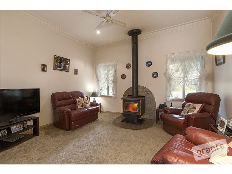 25 View Street, Tynong VIC 3813