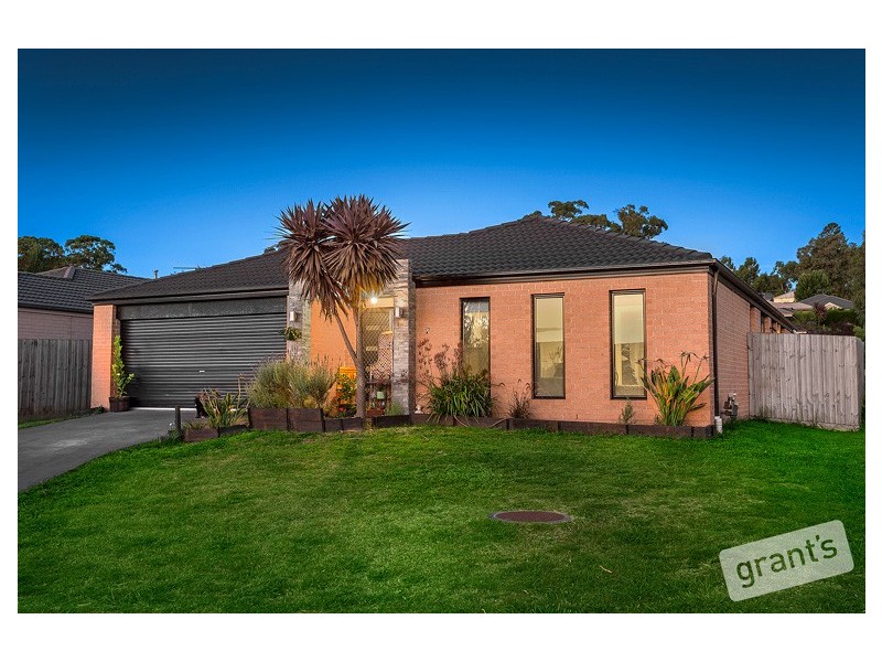 7 Oberon Place, Drouin VIC 3818