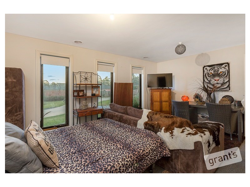 7 Oberon Place, Drouin VIC 3818