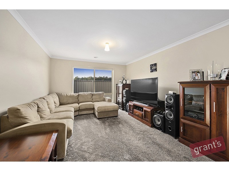 12 Cuttler Street, Pakenham VIC 3810