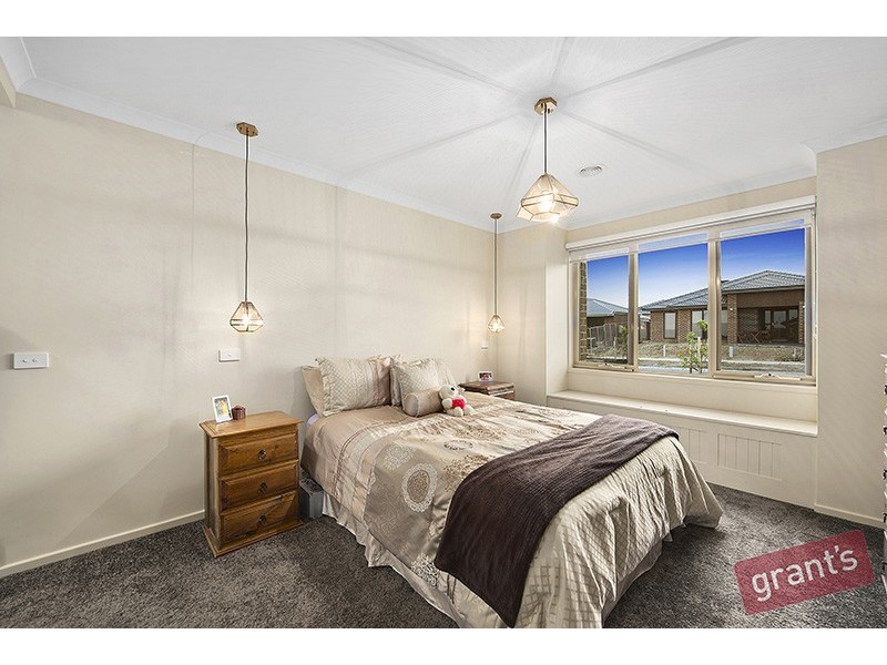 12 Cuttler Street, Pakenham VIC 3810