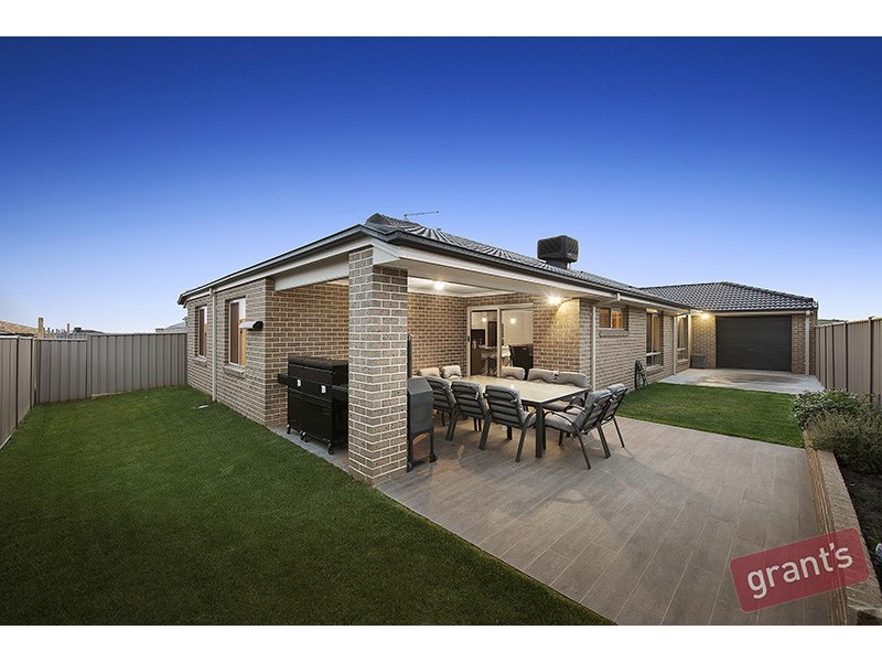12 Cuttler Street, Pakenham VIC 3810