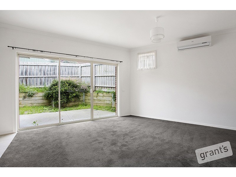 1A Lancaster Way, Beaconsfield VIC 3807