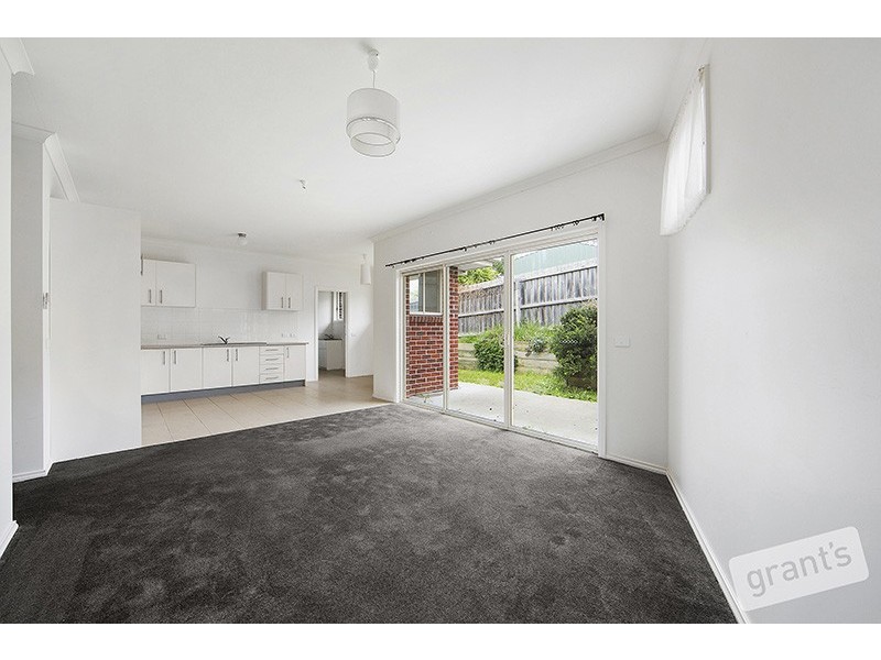 1A Lancaster Way, Beaconsfield VIC 3807