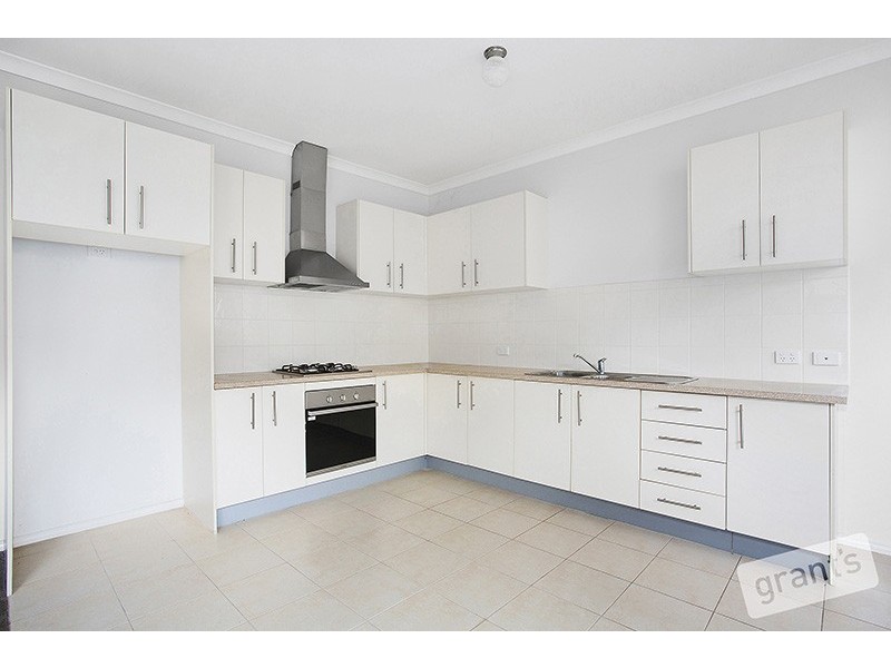 1A Lancaster Way, Beaconsfield VIC 3807