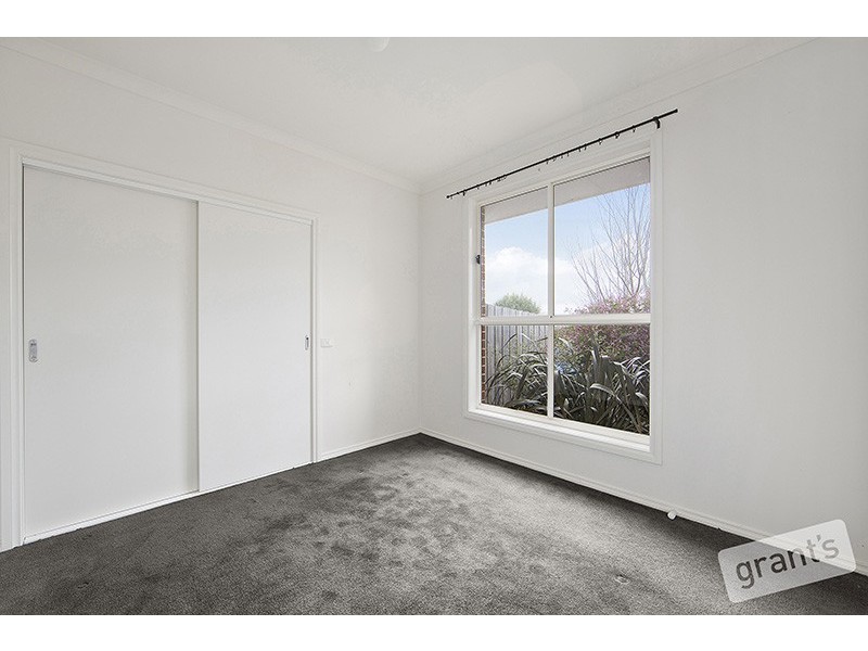 1A Lancaster Way, Beaconsfield VIC 3807
