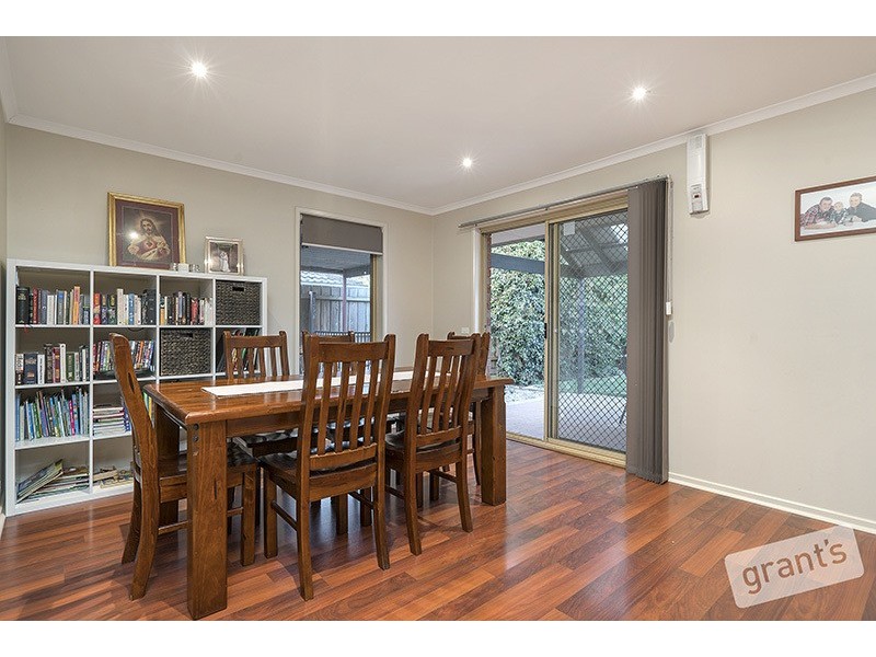 33 Willslie Crescent, Berwick VIC 3806